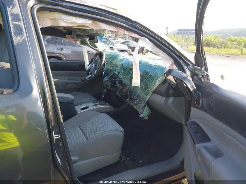 2015 TOYOTA TACOMA BASE V6