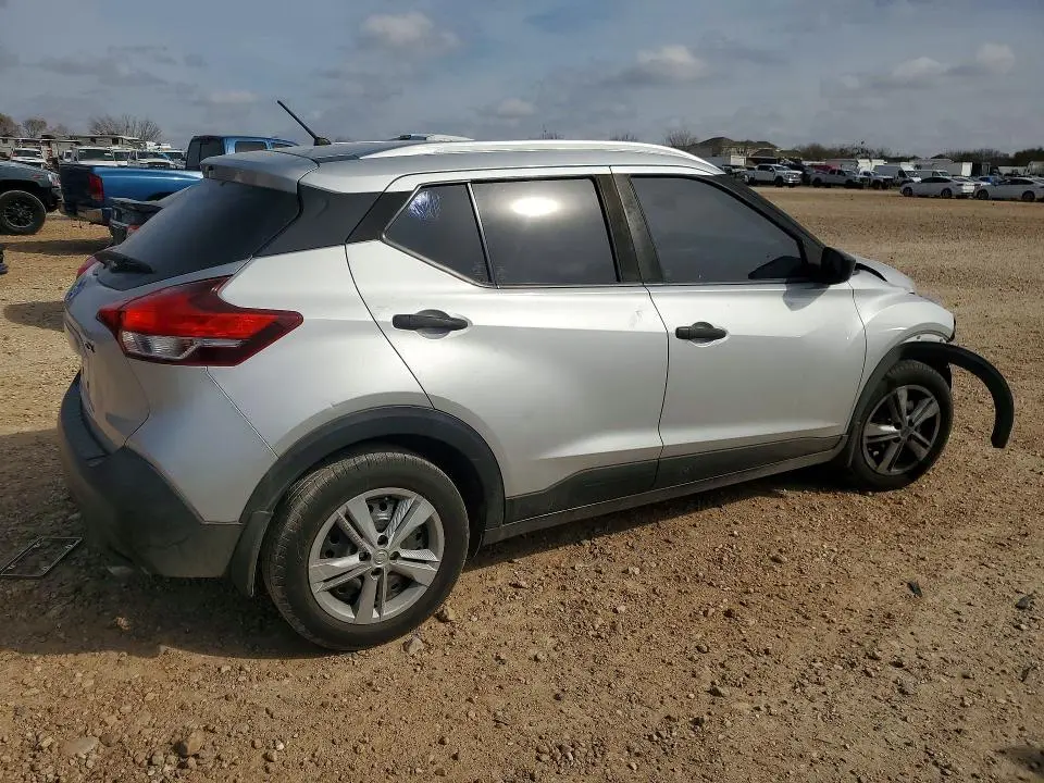 2018 NISSAN KICKS S  