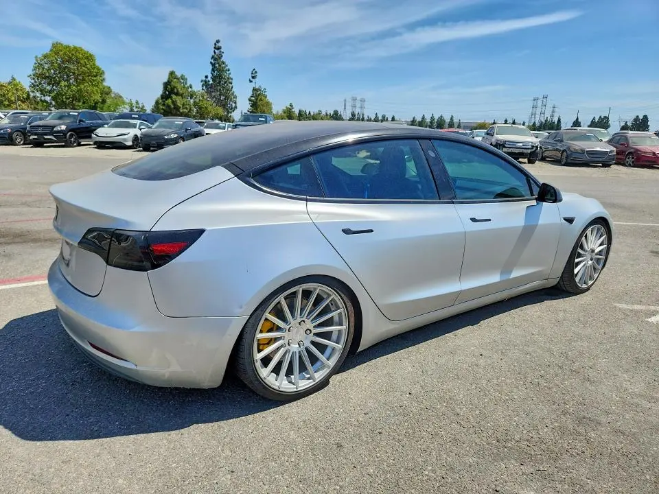 2018 TESLA MODEL 3   