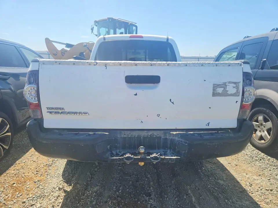 2011 TOYOTA TACOMA BASE  