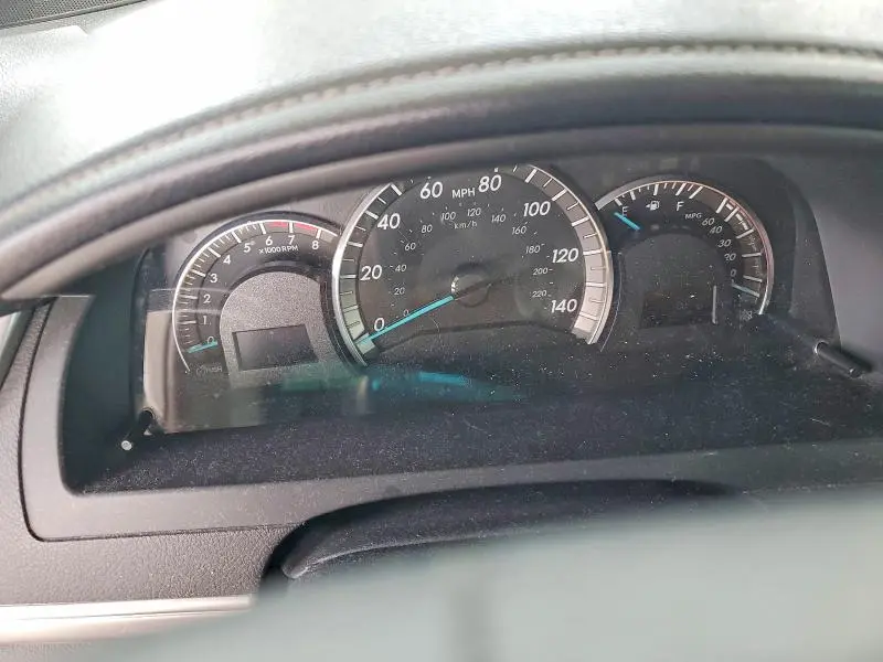 2012 TOYOTA CAMRY SE  