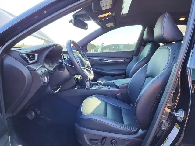 2022 INFINITI QX50 LUXE  