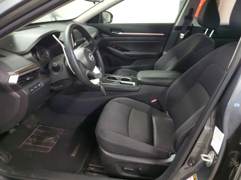 2023 NISSAN ALTIMA SV  