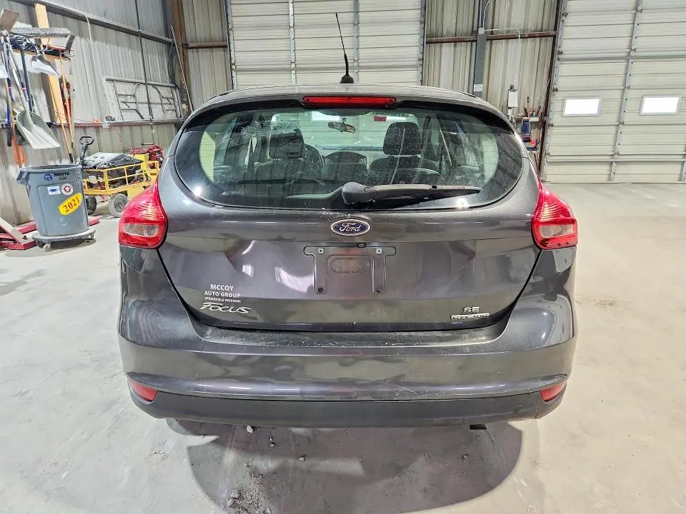 2016 FORD FOCUS SE  