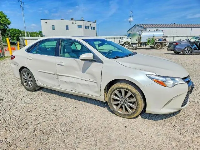 2017 TOYOTA CAMRY XLE  