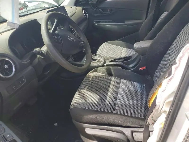 2022 HYUNDAI KONA SE  