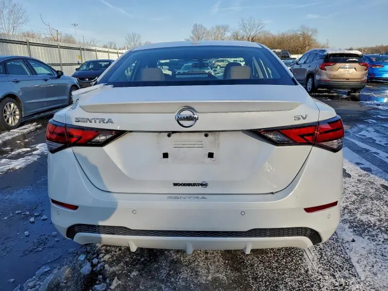2021 NISSAN SENTRA SV  