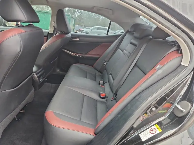 2018 LEXUS IS 300 BASE  