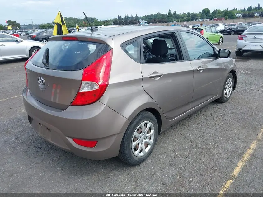 2014 HYUNDAI ACCENT GS