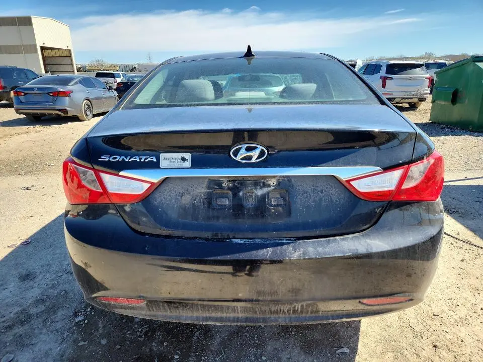 2011 HYUNDAI SONATA GLS  