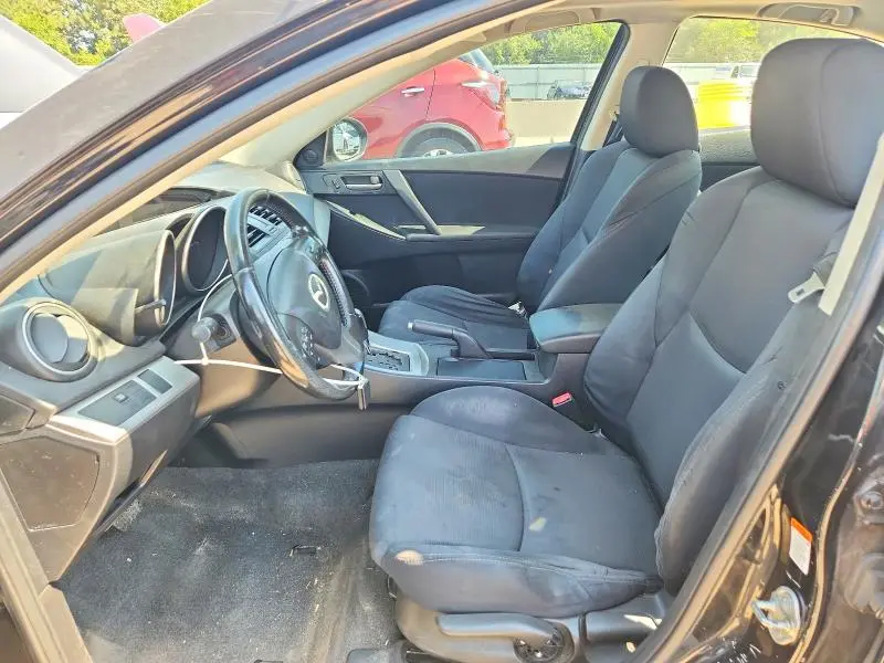 2010 MAZDA 3 S  