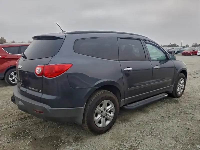 2012 CHEVROLET TRAVERSE LS  