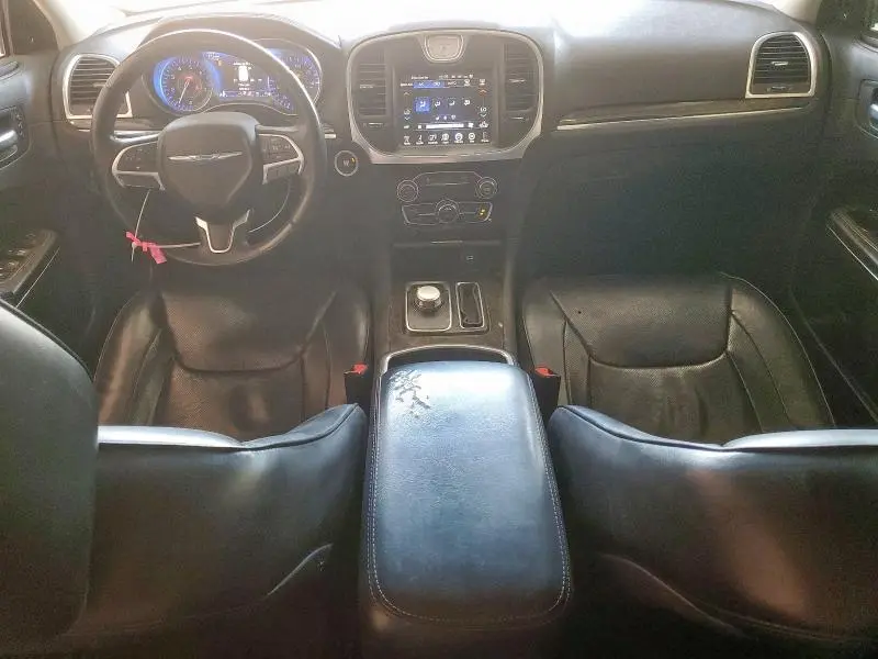 2016 CHRYSLER 300C   