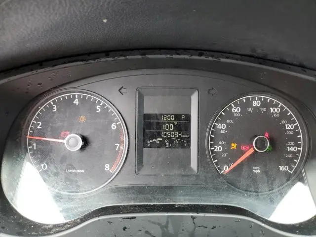 2011 VOLKSWAGEN JETTA SE  