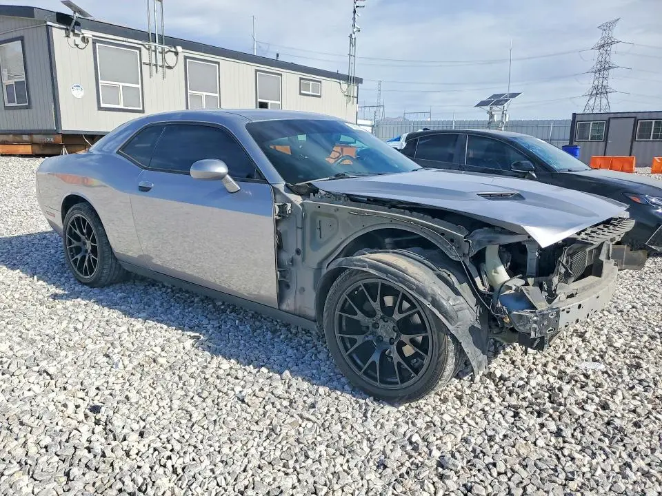 2015 DODGE CHALLENGER SXT  