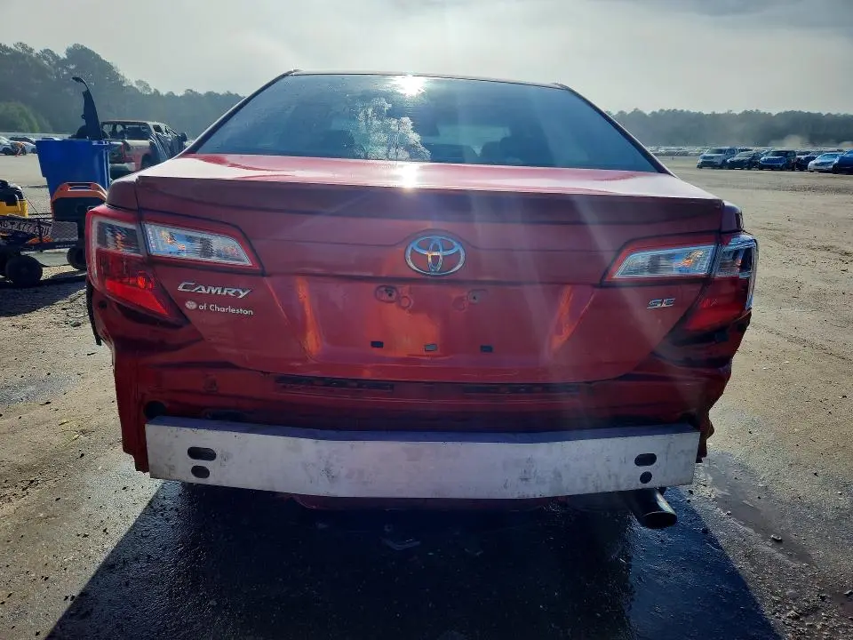 2012 TOYOTA CAMRY SE  