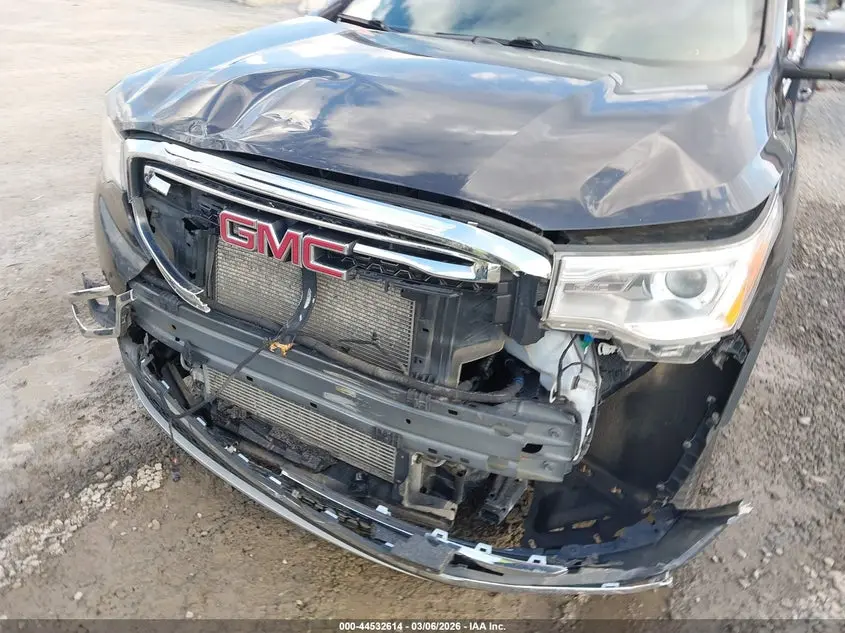 2017 GMC ACADIA SLT-2