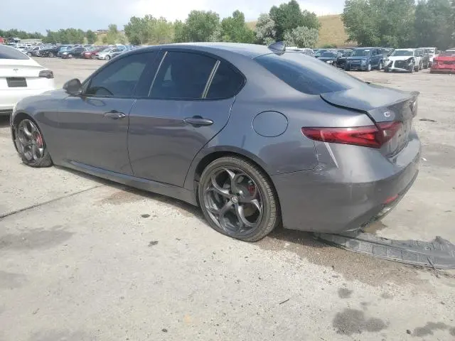 2017 ALFA ROMEO GIULIA TI  