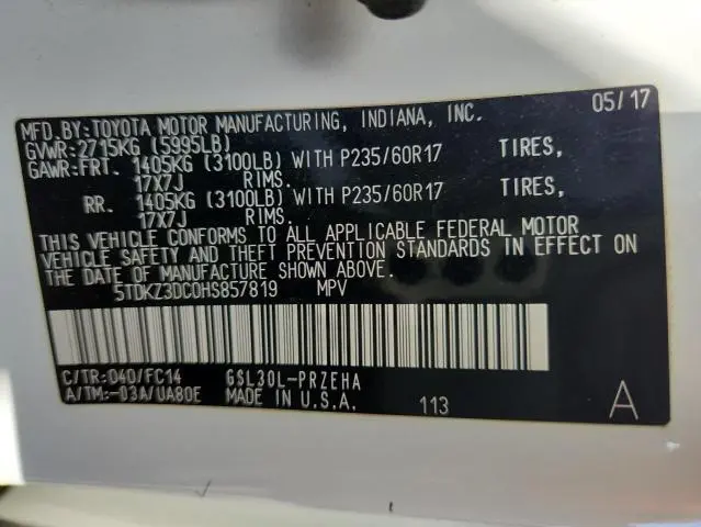 2017 TOYOTA SIENNA LE  