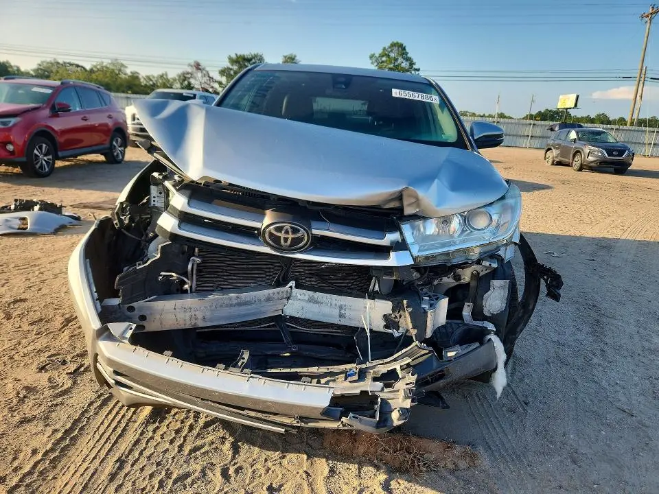 2019 TOYOTA HIGHLANDER LE PLUS  