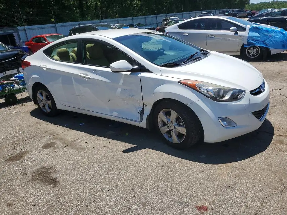 2013 HYUNDAI ELANTRA GLS  