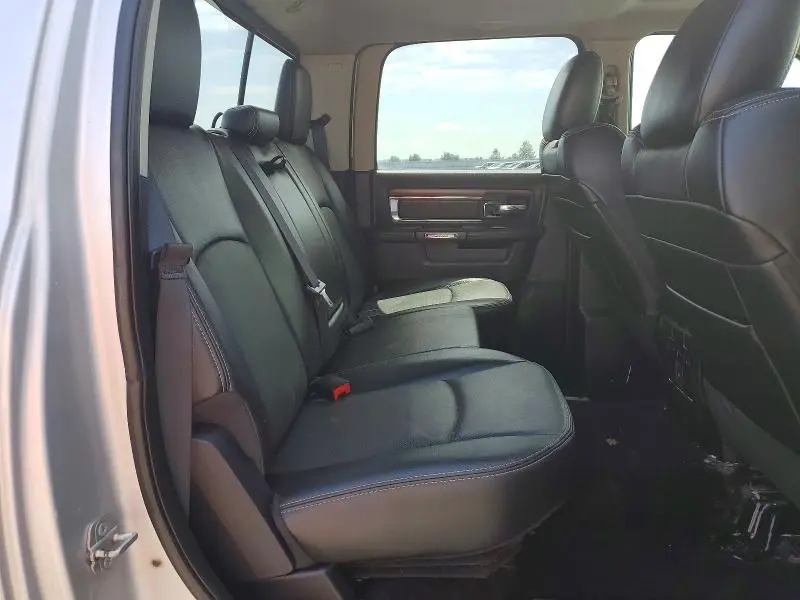 2016 RAM 1500 LARAMIE  