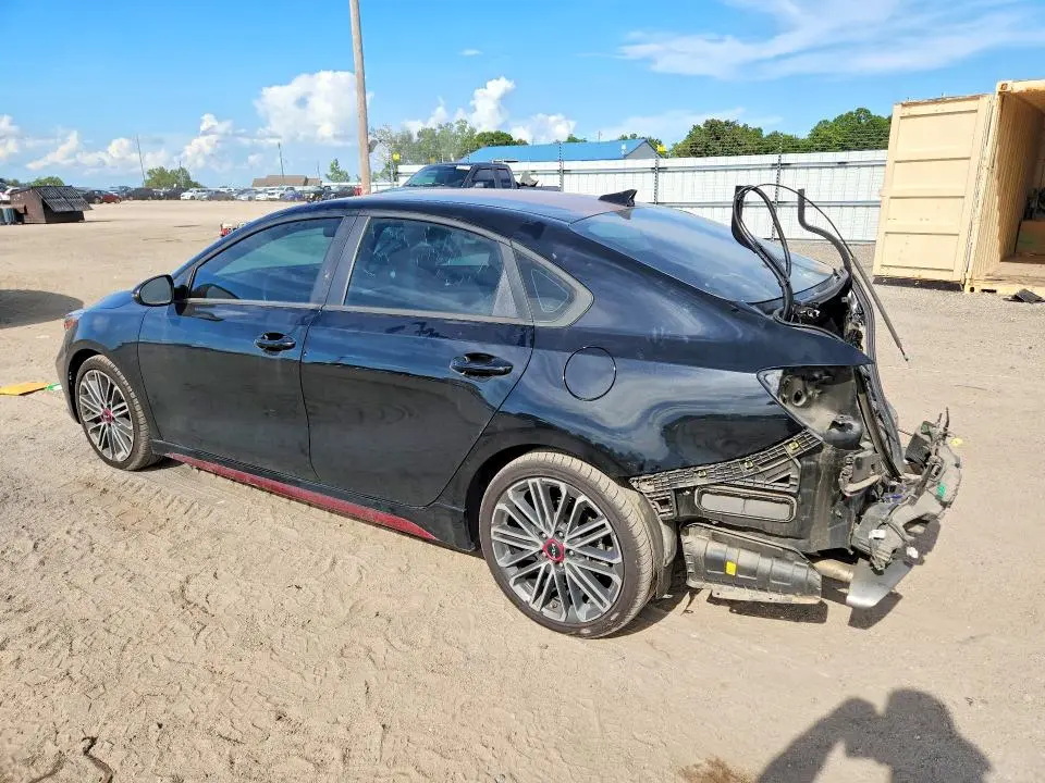 2023 KIA FORTE GT  