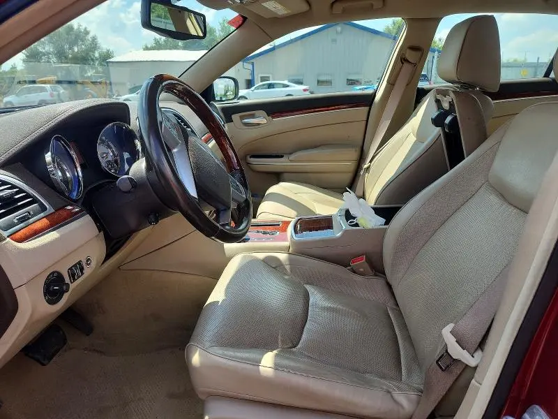 2011 CHRYSLER 300 LIMITED  