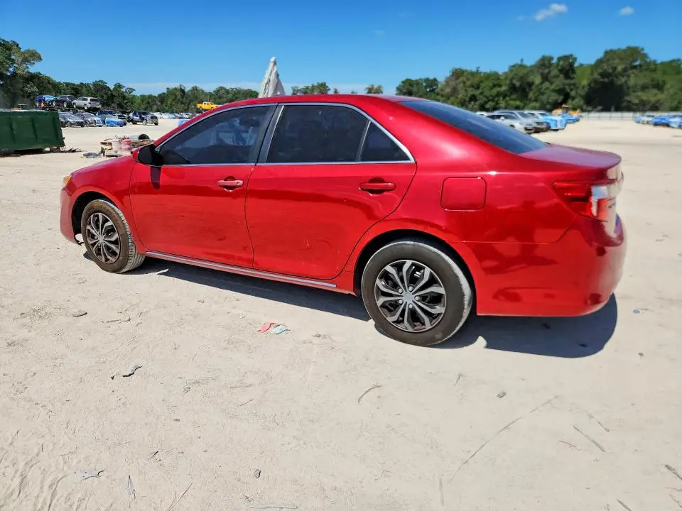 2014 TOYOTA CAMRY LE  