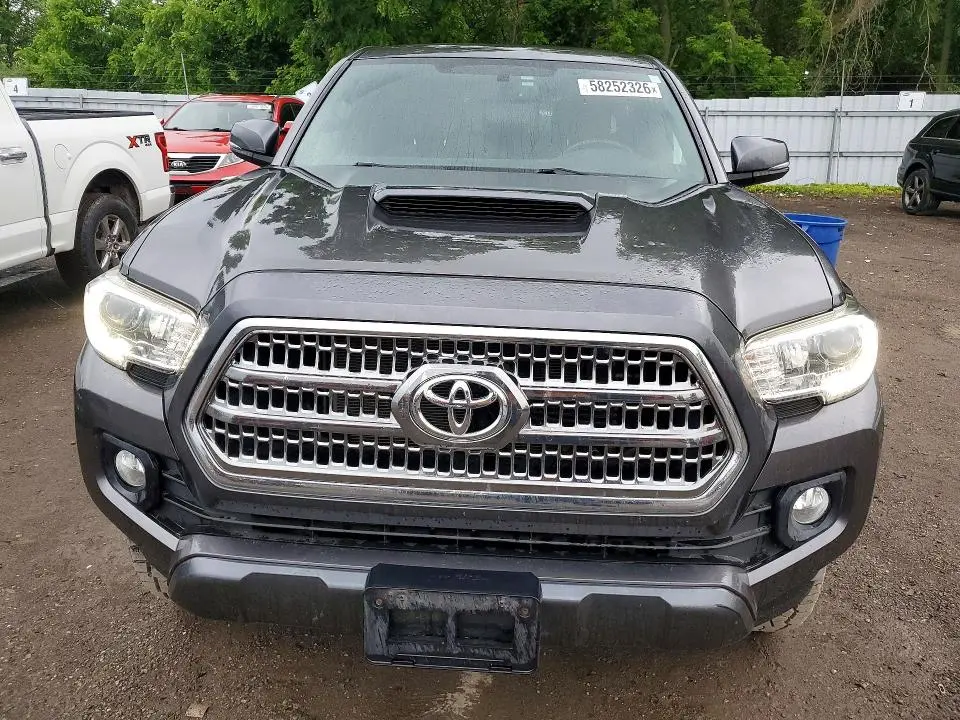 2017 TOYOTA TACOMA SR5 V6  