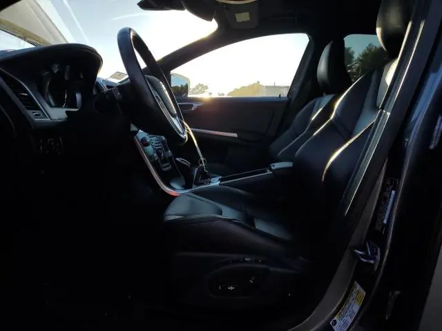 2016 VOLVO XC60 T6 PREMIER  