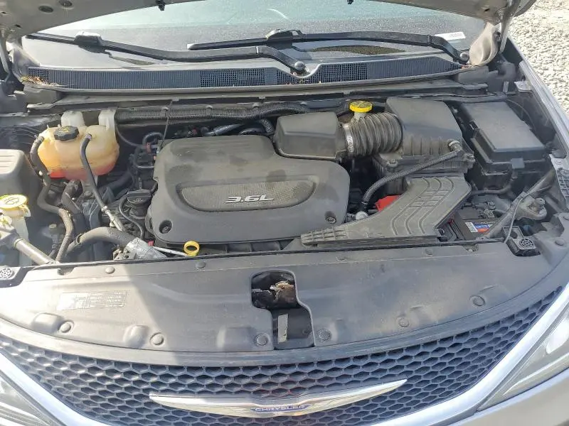 2017 CHRYSLER PACIFICA TOURING L  
