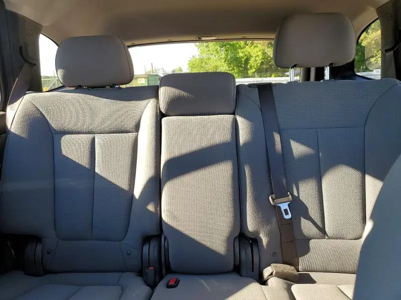 2012 HYUNDAI SANTA FE GLS  