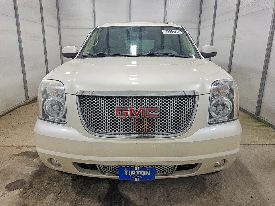 2013 GMC YUKON XL DENALI  