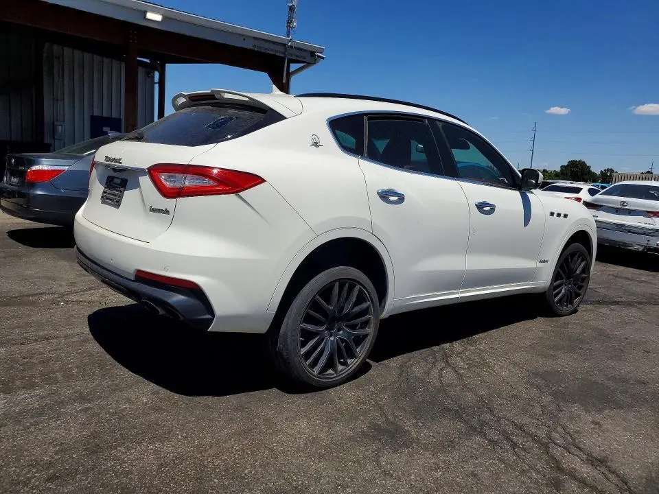2019 MASERATI LEVANTE S SPORT  