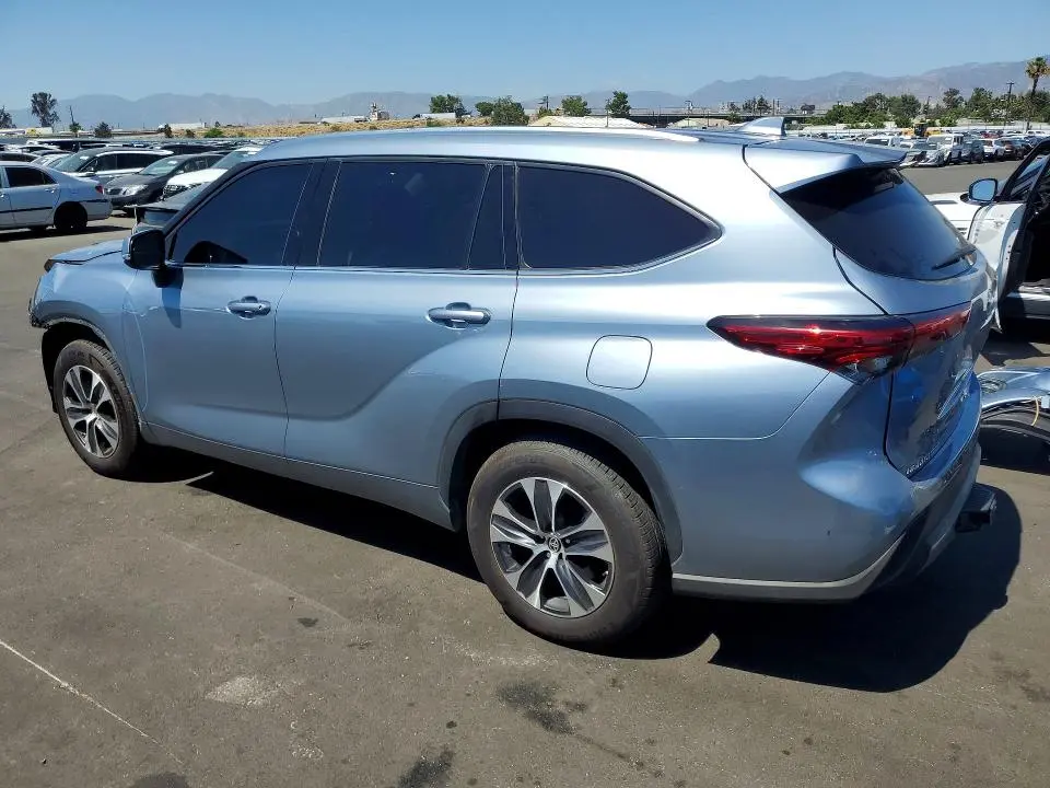 2021 TOYOTA HIGHLANDER   
