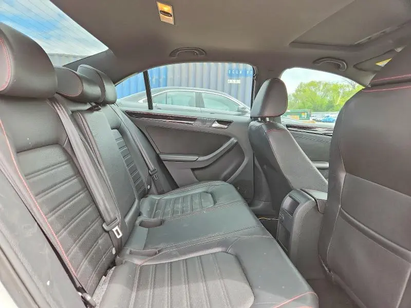 2017 VOLKSWAGEN JETTA GLI  