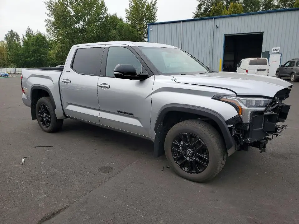 2025 TOYOTA TUNDRA LIMITED  