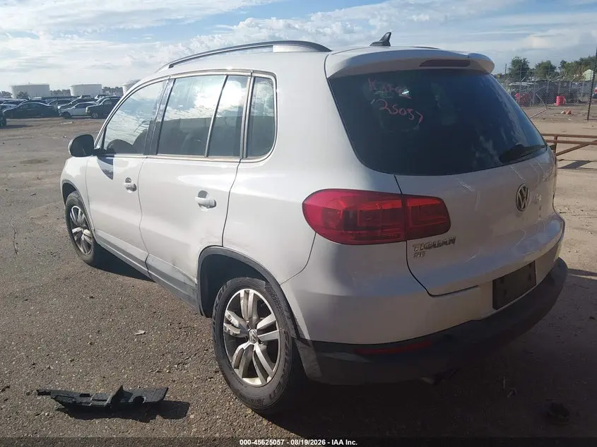 2017 VOLKSWAGEN TIGUAN  