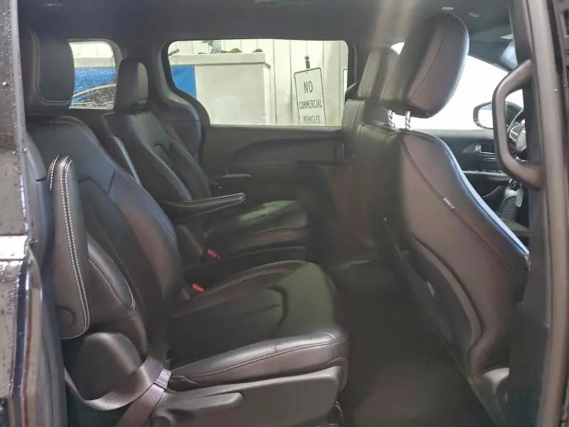 2025 CHRYSLER PACIFICA HYBRID SELECT  