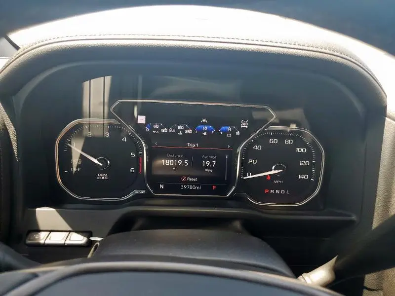 2021 GMC SIERRA K1500 AT4  