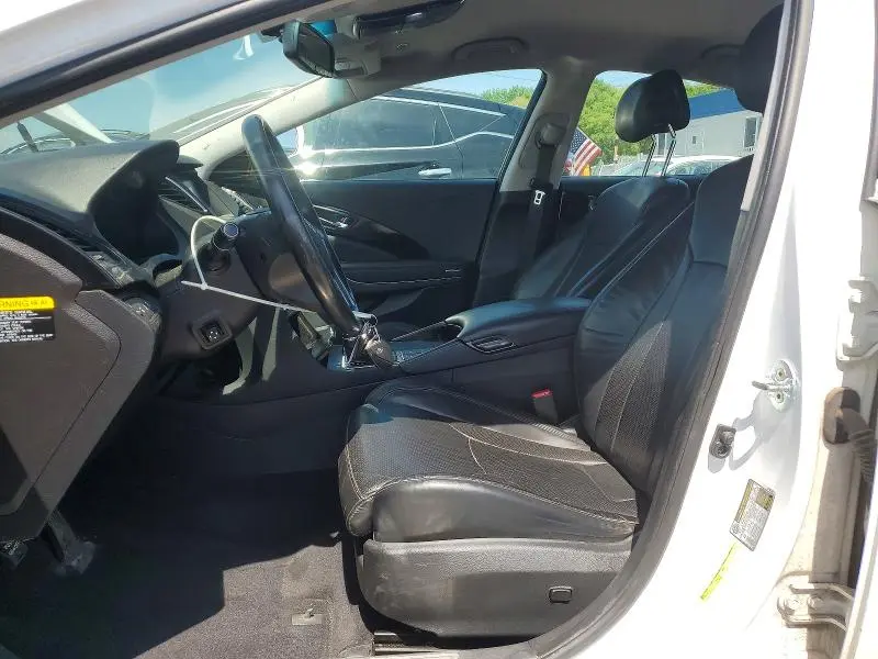 2017 HYUNDAI AZERA BASE  