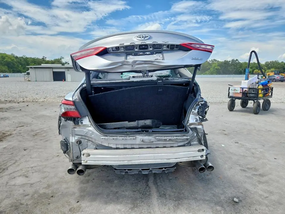 2024 TOYOTA CAMRY XSE  