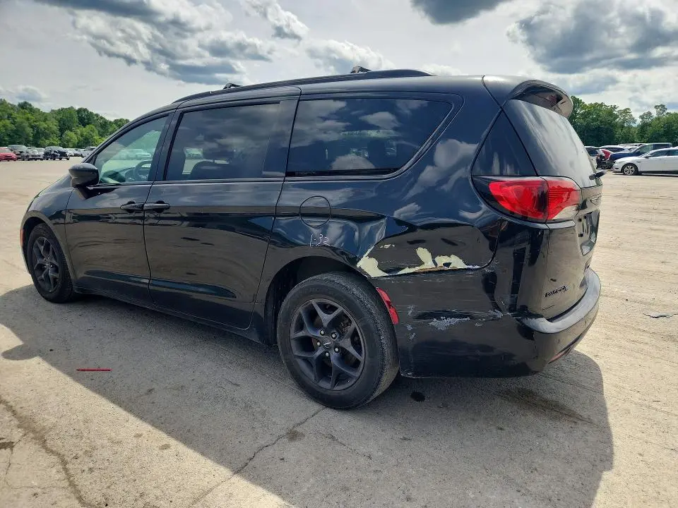 2018 CHRYSLER PACIFICA TOURING L PLUS  