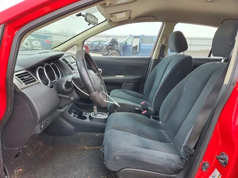 2010 NISSAN VERSA   