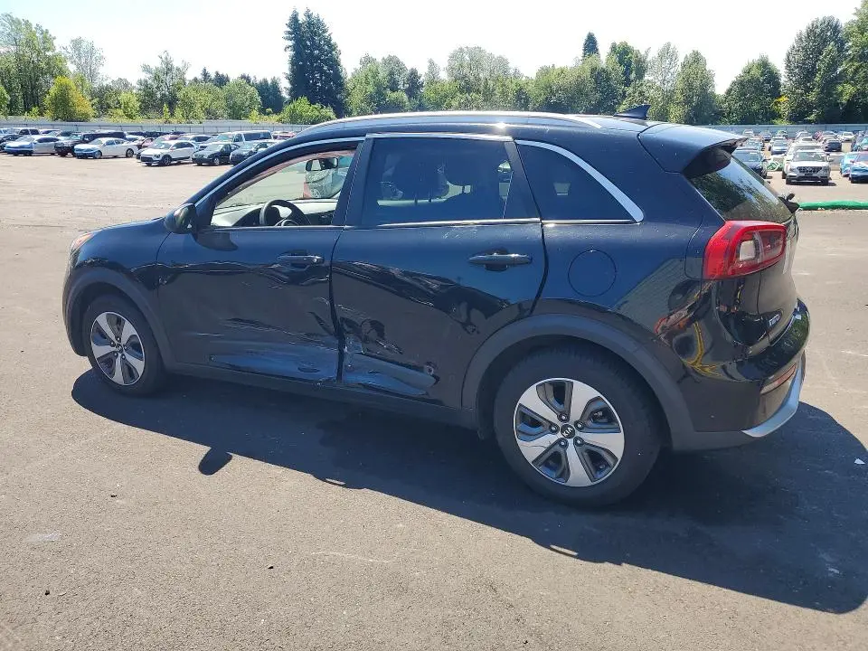 2017 KIA NIRO LX  