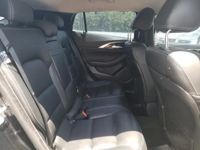 2018 INFINITI QX30 BASE  