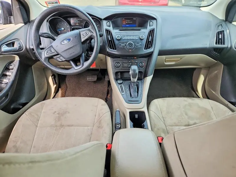 2017 FORD FOCUS SE  