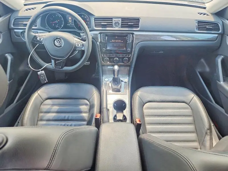 2017 VOLKSWAGEN PASSAT SEL PREMIUM  