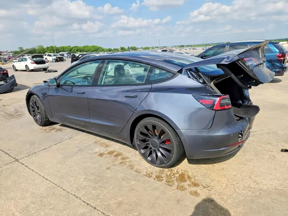 2022 TESLA MODEL 3   